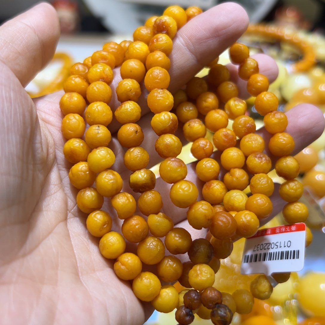 琥珀珠宝奇石未镶嵌