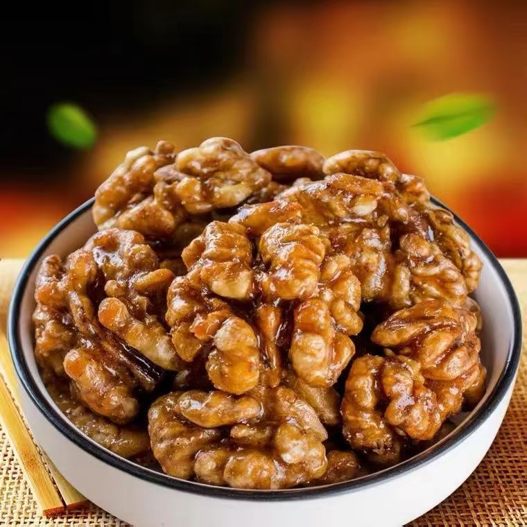 琥珀核桃仁香酥脆可口营养丰富休闲零食