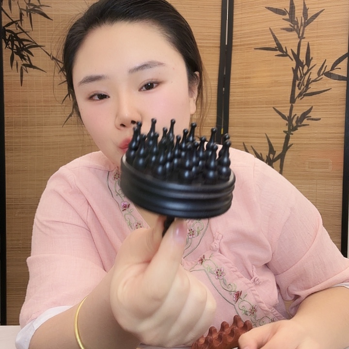 紫光檀葫芦圆盘梳子瑕疵