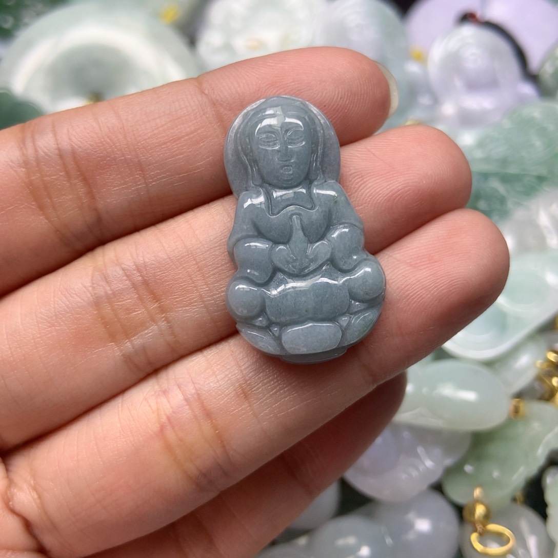 翡翠颈饰未镶嵌天然翡翠