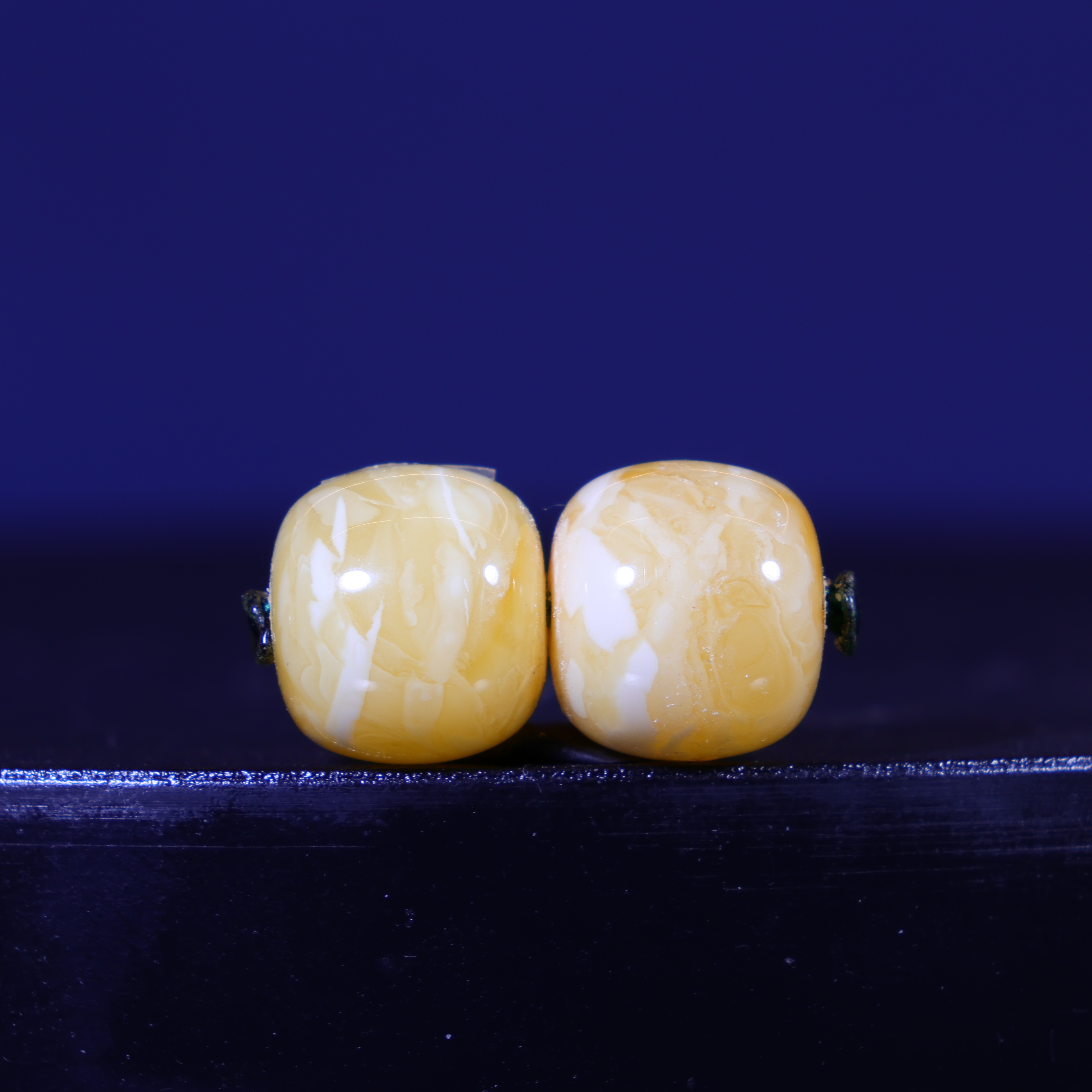 10m蜜蜡老型对珠胶皮同料白花蜡虎皮千层腰珠弟子珠蜜蜡配饰C826