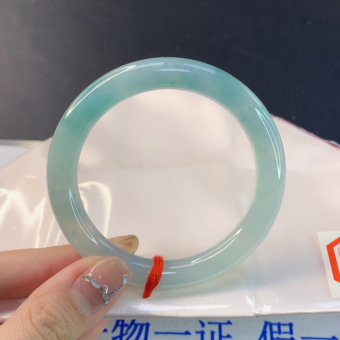 翡翠手镯未镶嵌天然翡翠A货201
