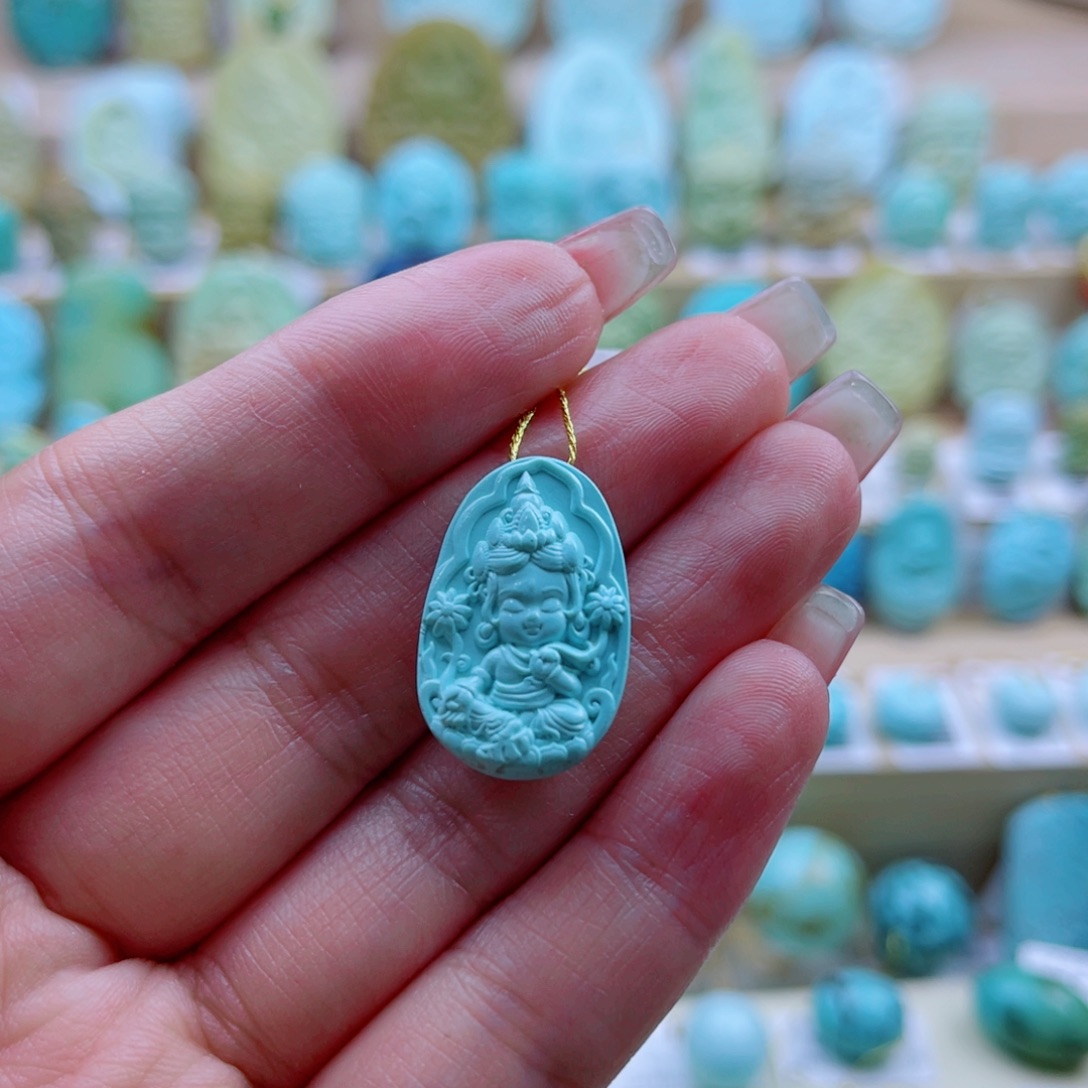 绿松石未镶嵌珠宝奇石