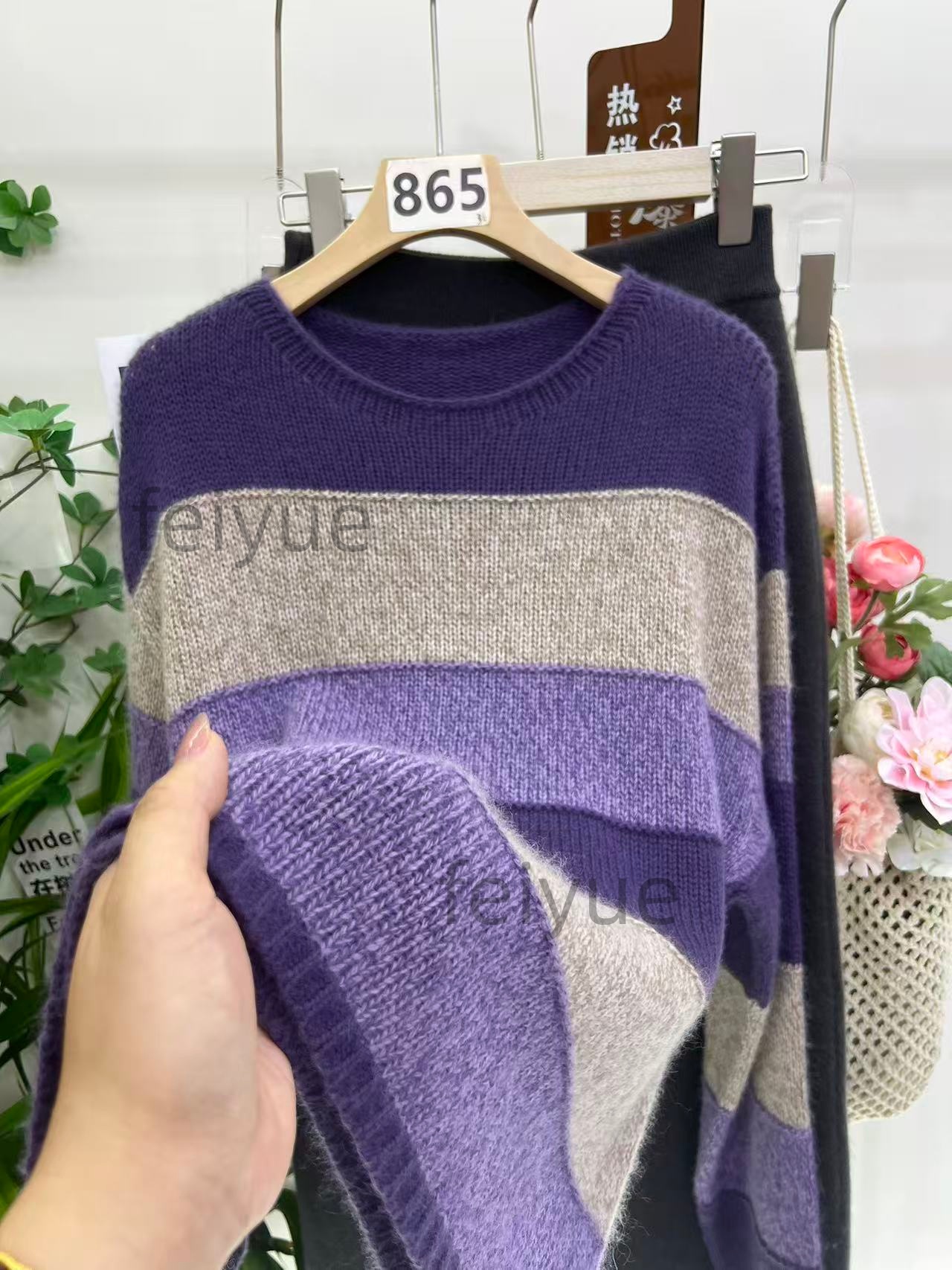 时尚花纱圆领套头毛衣女2025秋季新款韩系慵懒风针织衫上衣百搭