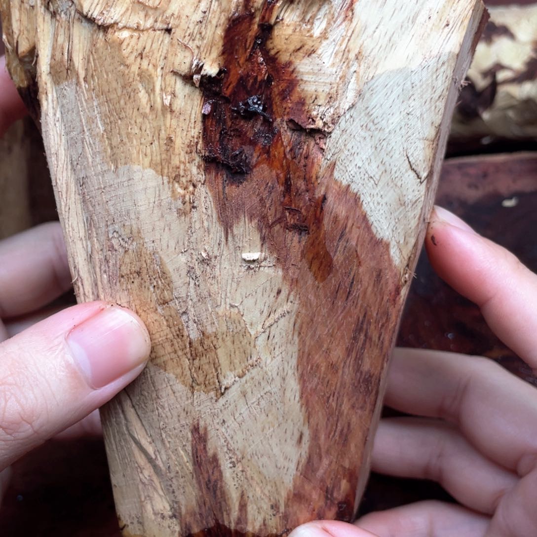 黄花梨/降香黄檀手串陕****司原材料定制不退不换