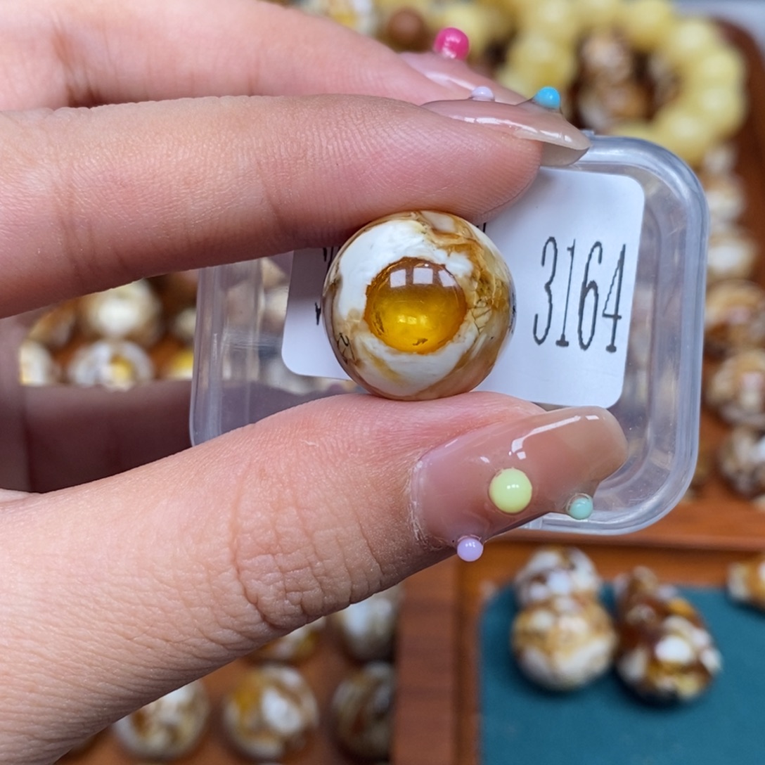 把件猴头核桃沁色圆珠老型3164