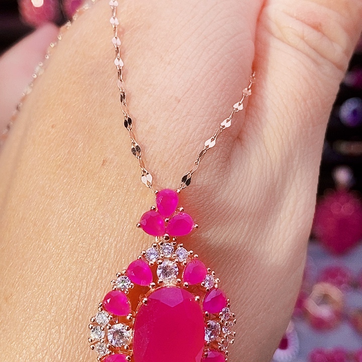 银S925镶嵌红宝石颈饰