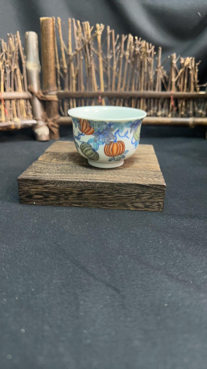 景德镇手绘青花斗彩主人杯