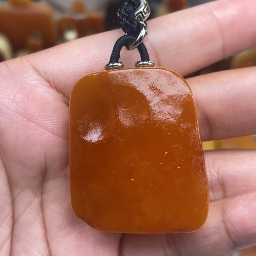 【闪购商品】未镶嵌颈饰琥珀