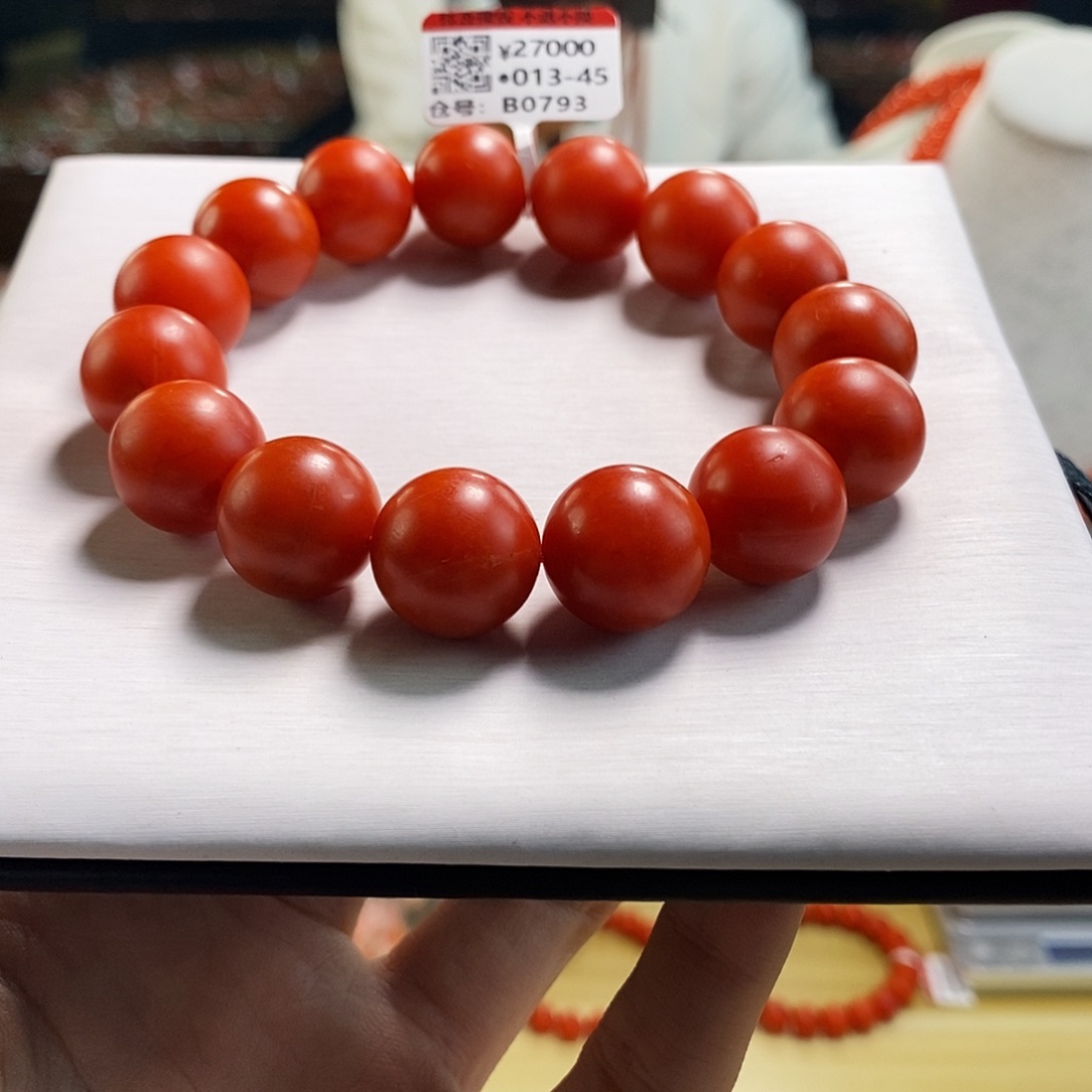 未镶嵌哑光  15mm  多样性发一南红玛瑙