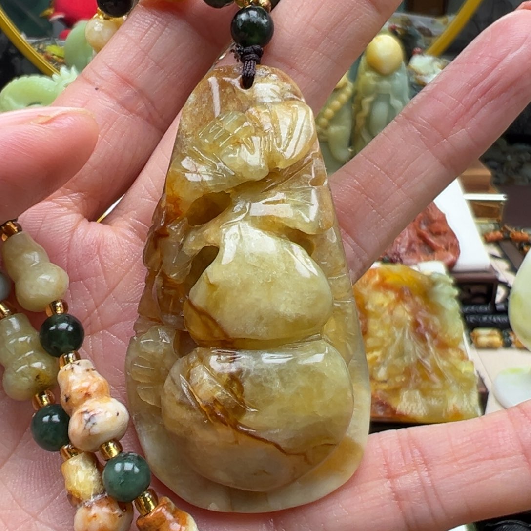 岫玉未镶嵌挂件挂件