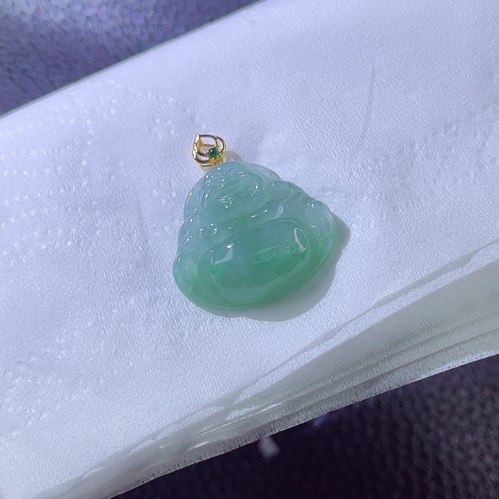 翡翠颈饰18K金镶嵌翡翠