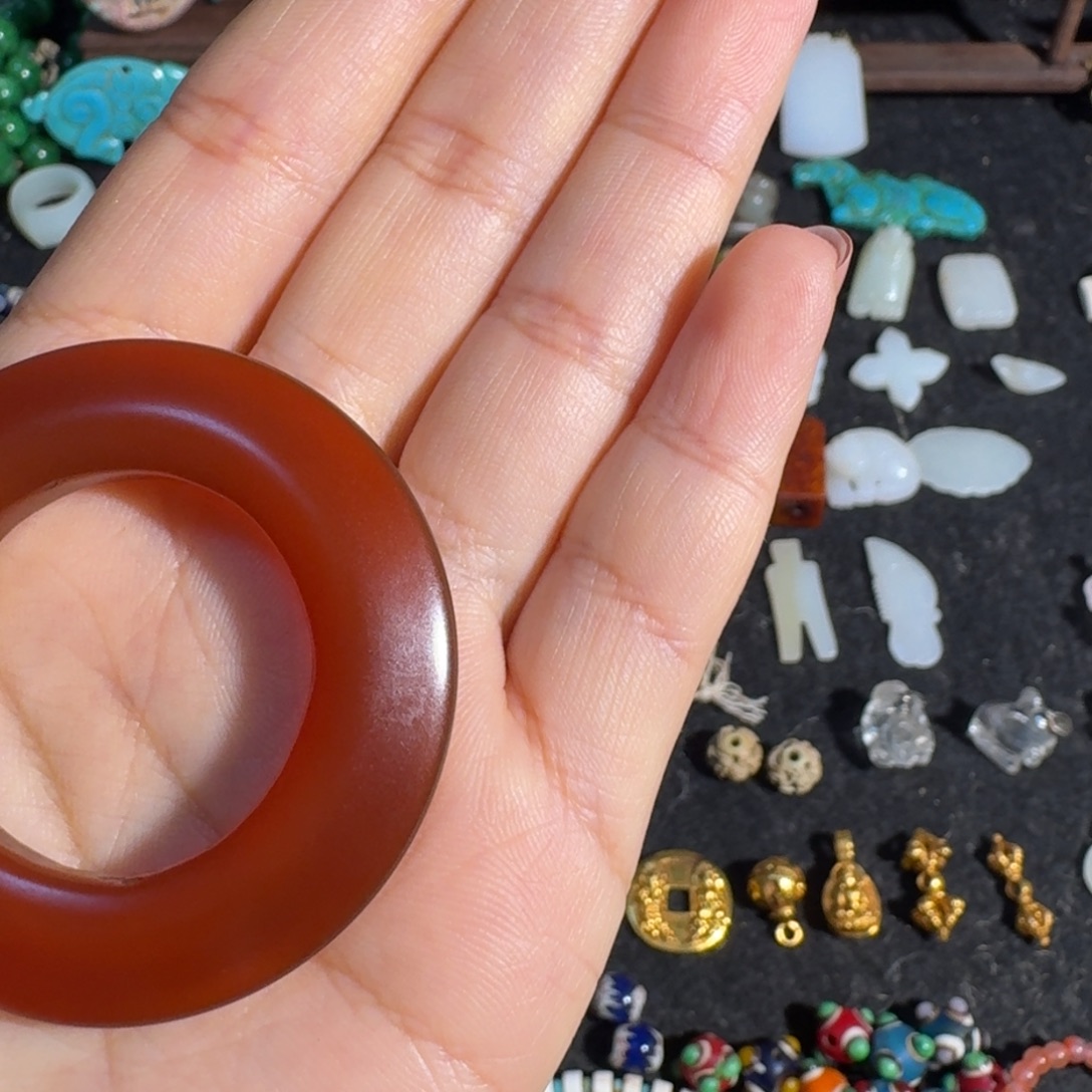 胖***鱼玛瑙/玉髓未镶嵌颈饰