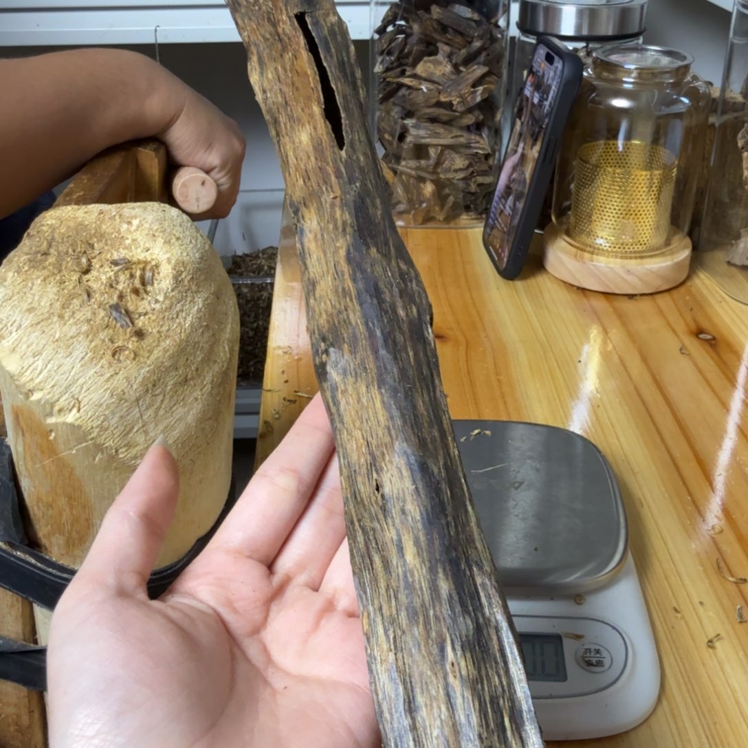 沉香陆河虫漏香49克