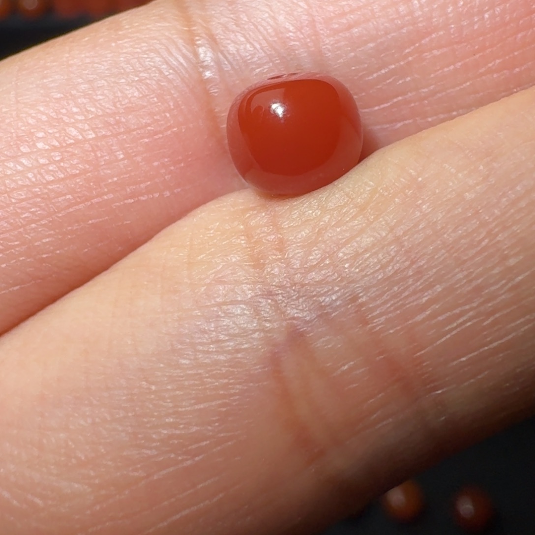 南红玛瑙未镶嵌玫红老形微纹7.3×6.2