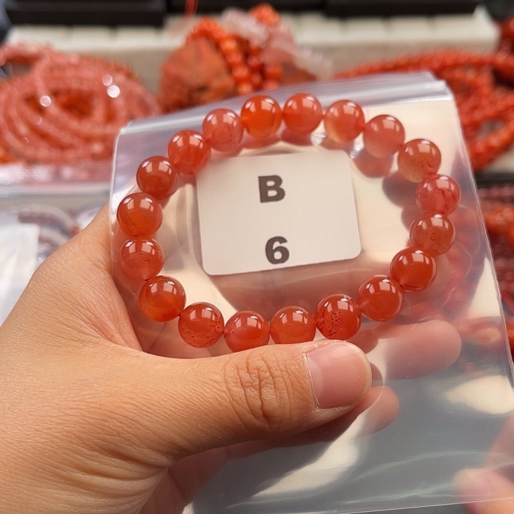 南红玛瑙未镶嵌多样性发货默认微瑕称重10mm