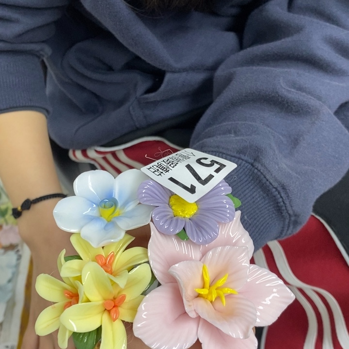 摆件陶瓷材料加工