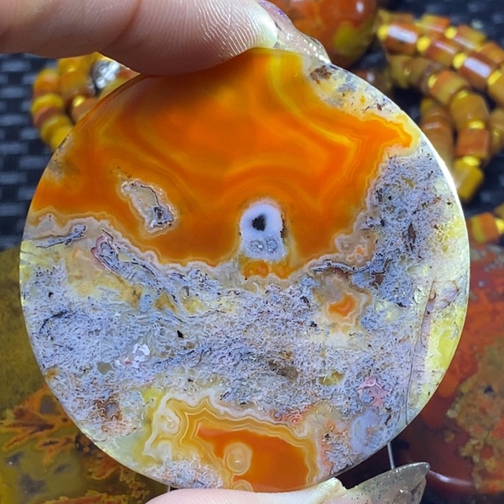 玛瑙/玉髓颈饰未镶嵌