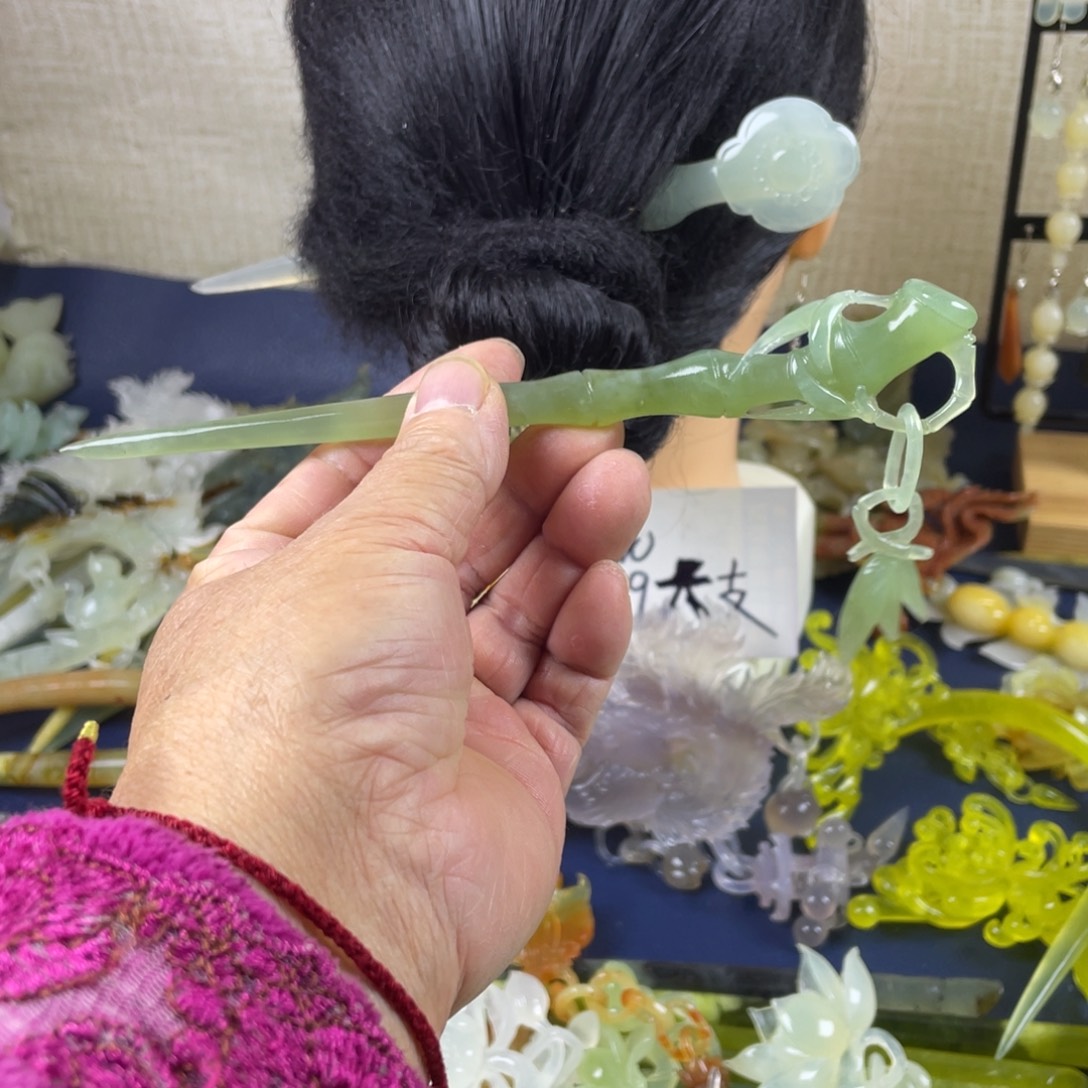 蛇纹石玉未镶嵌发饰