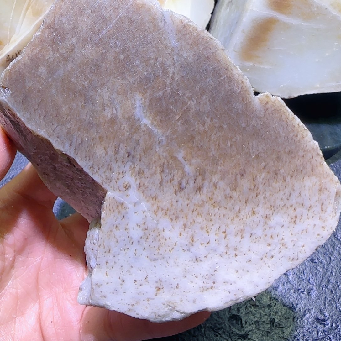 和田玉未镶嵌珠宝半成品