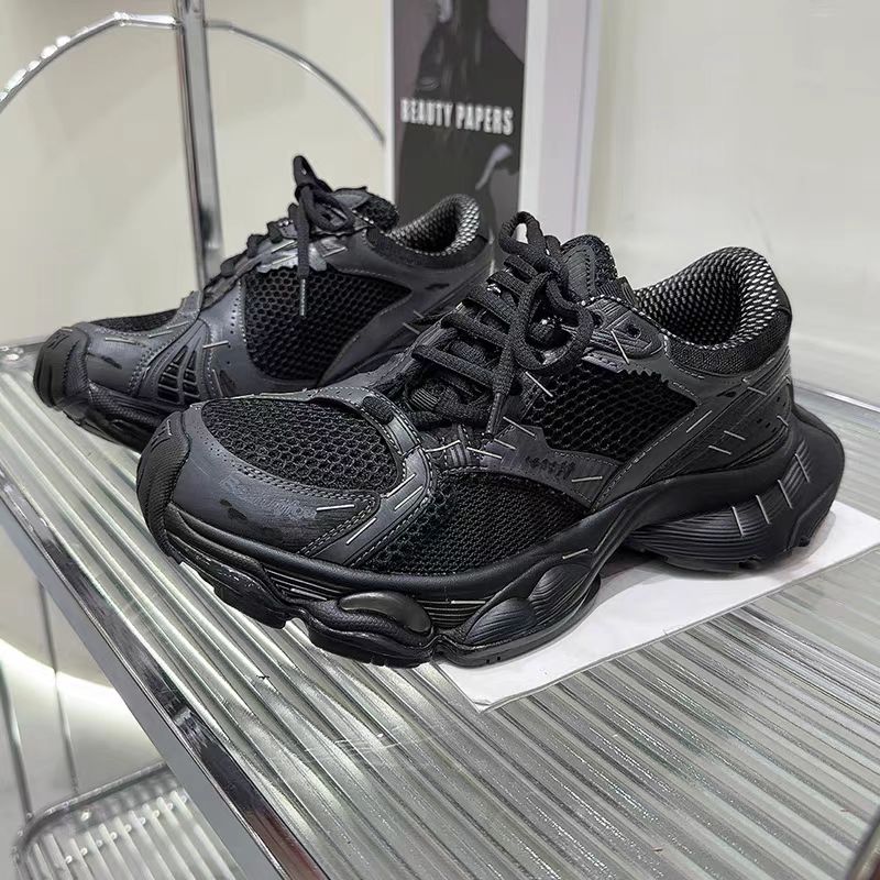 2025款巴黎订书机新款破洞做旧老爹鞋女ins潮休闲运动鞋5H8-318-1