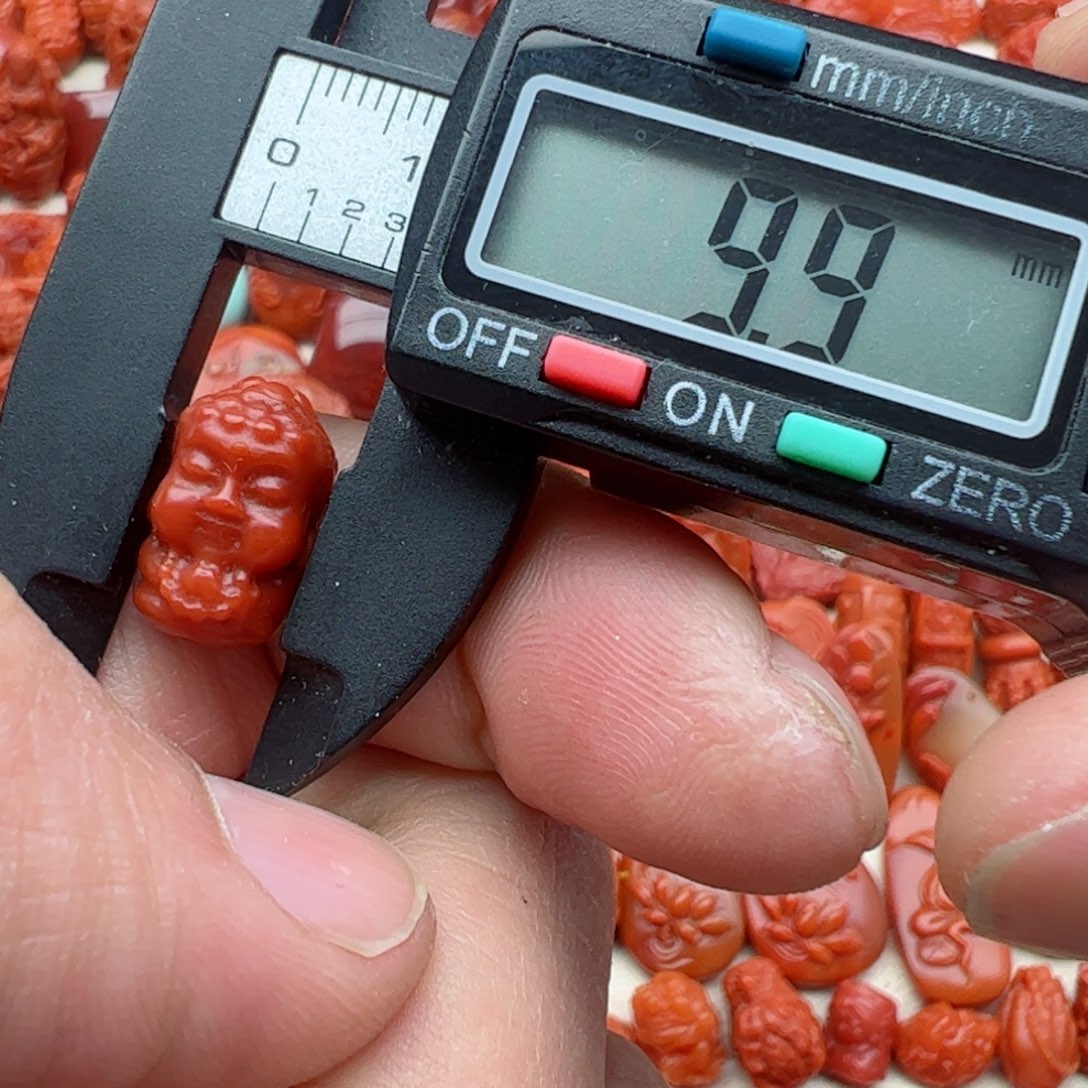 南红玛瑙配饰未镶嵌