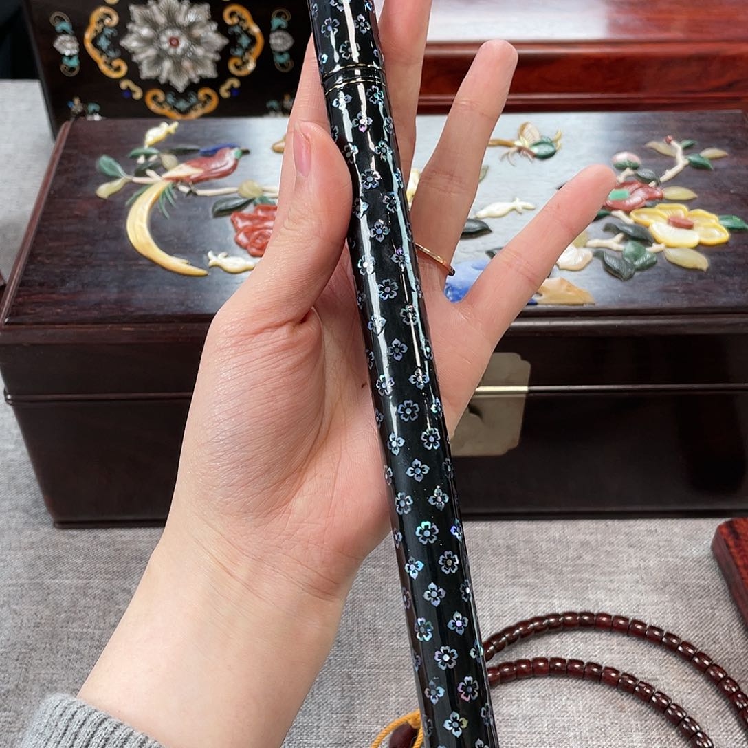 黑酸枝木类成套家具