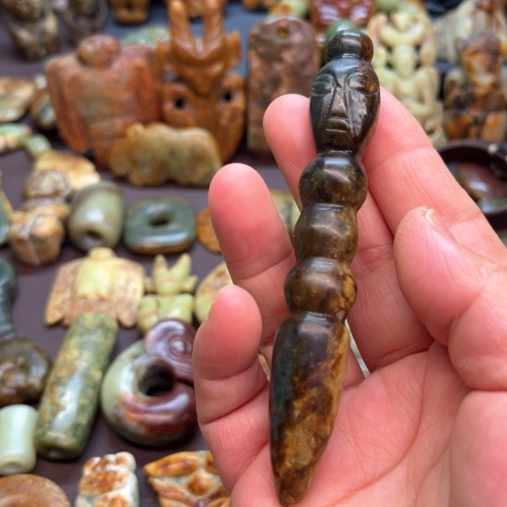 岫岩河磨玉（透闪石质玉）把件未镶嵌