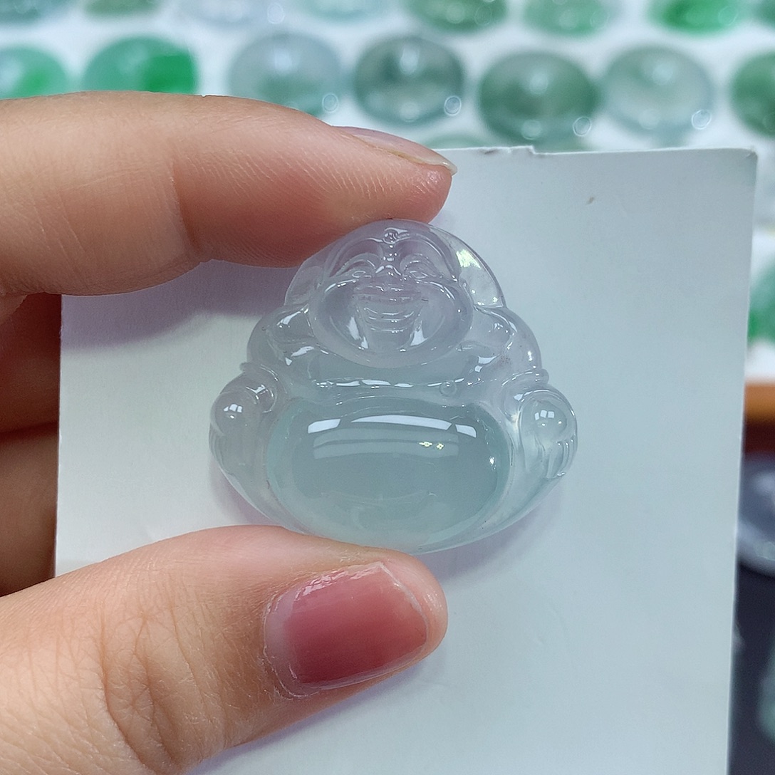 翡翠未镶嵌颈饰佛公