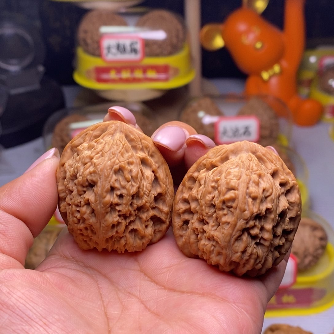 把件文玩核桃逍*南疆石