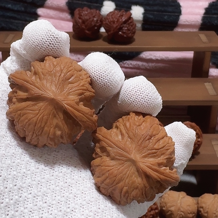 文玩核桃吊坠磨盘核桃