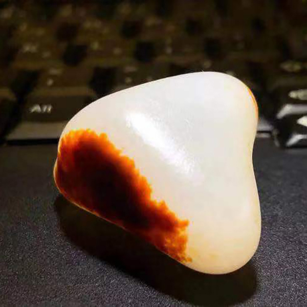 新疆和田玉原石手把，仅部分展示