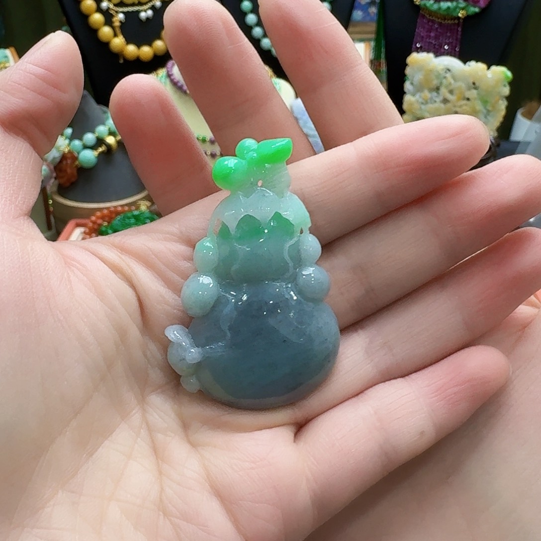 随***心翡翠未镶嵌吊坠(赠链)配链子