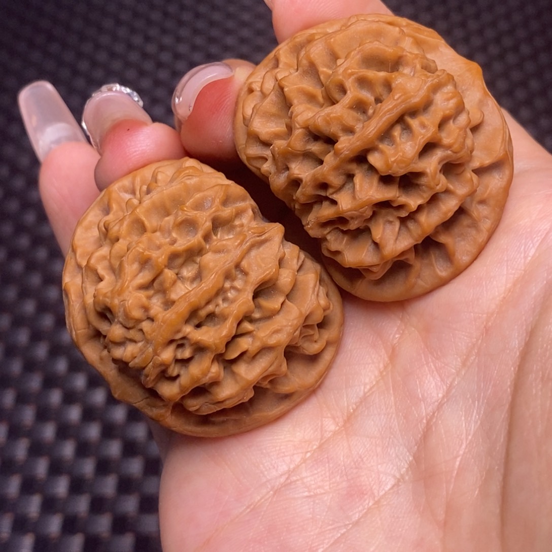 文玩核桃吊坠秦闷40