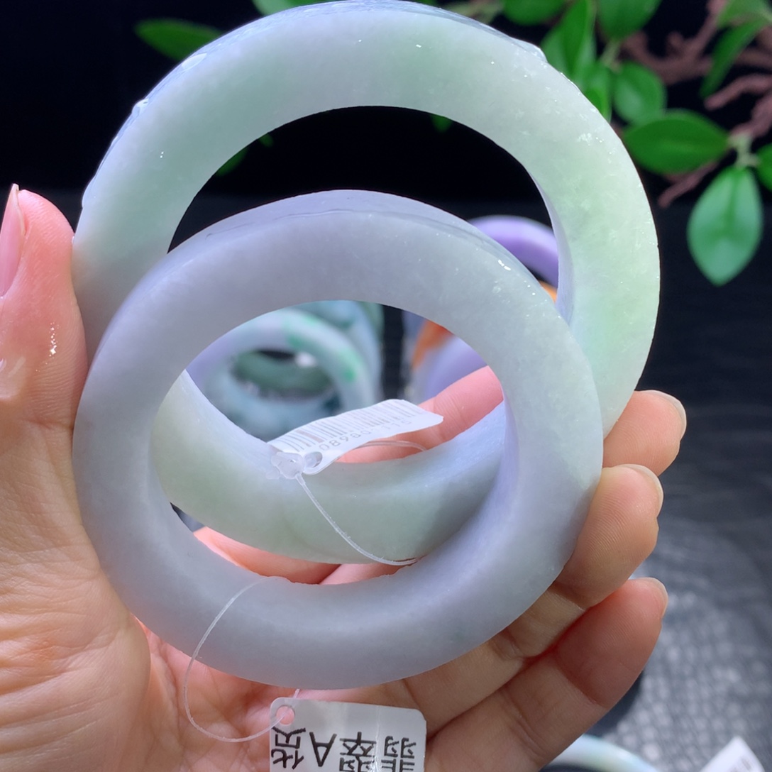 未镶嵌手镯定制翡翠