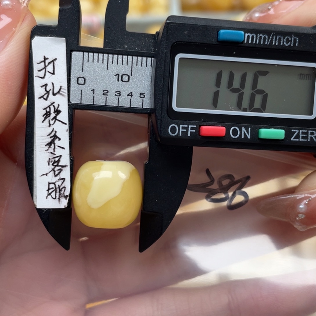 蜜蜡裸石未镶嵌Y*、蜜蜡