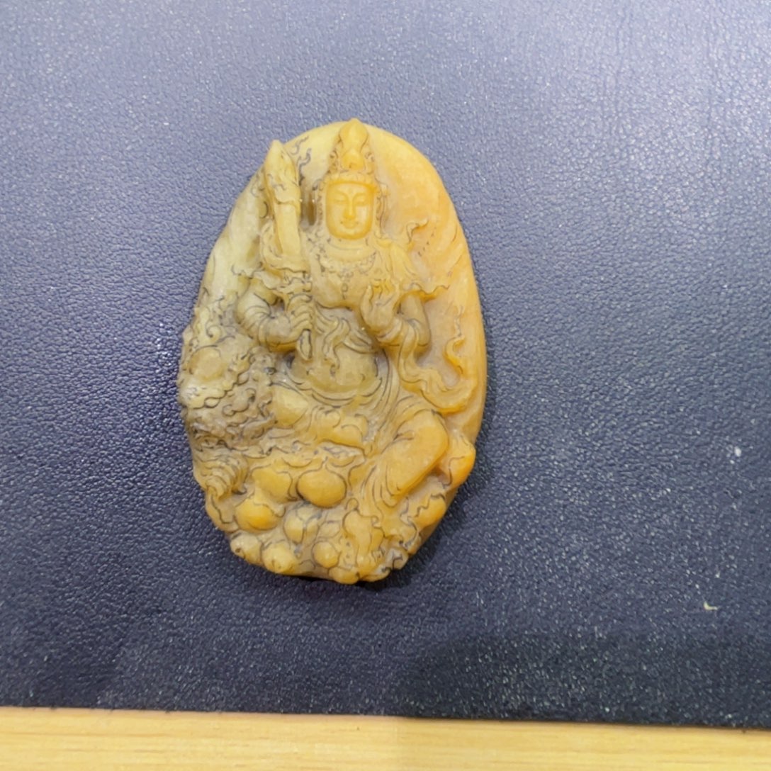 俊***0定制翡翠未镶嵌未镶嵌定制翡翠毛货不退不换