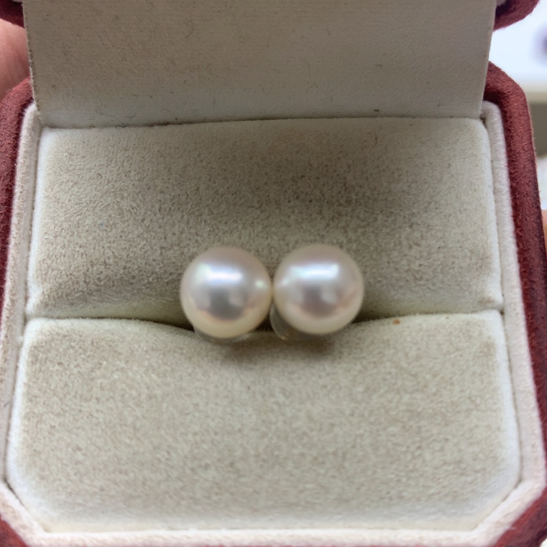 海水珍珠耳饰18K金镶嵌7.5-8海水akoya素钉