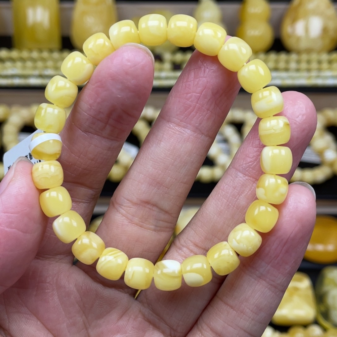 琥珀裸石未镶嵌手串