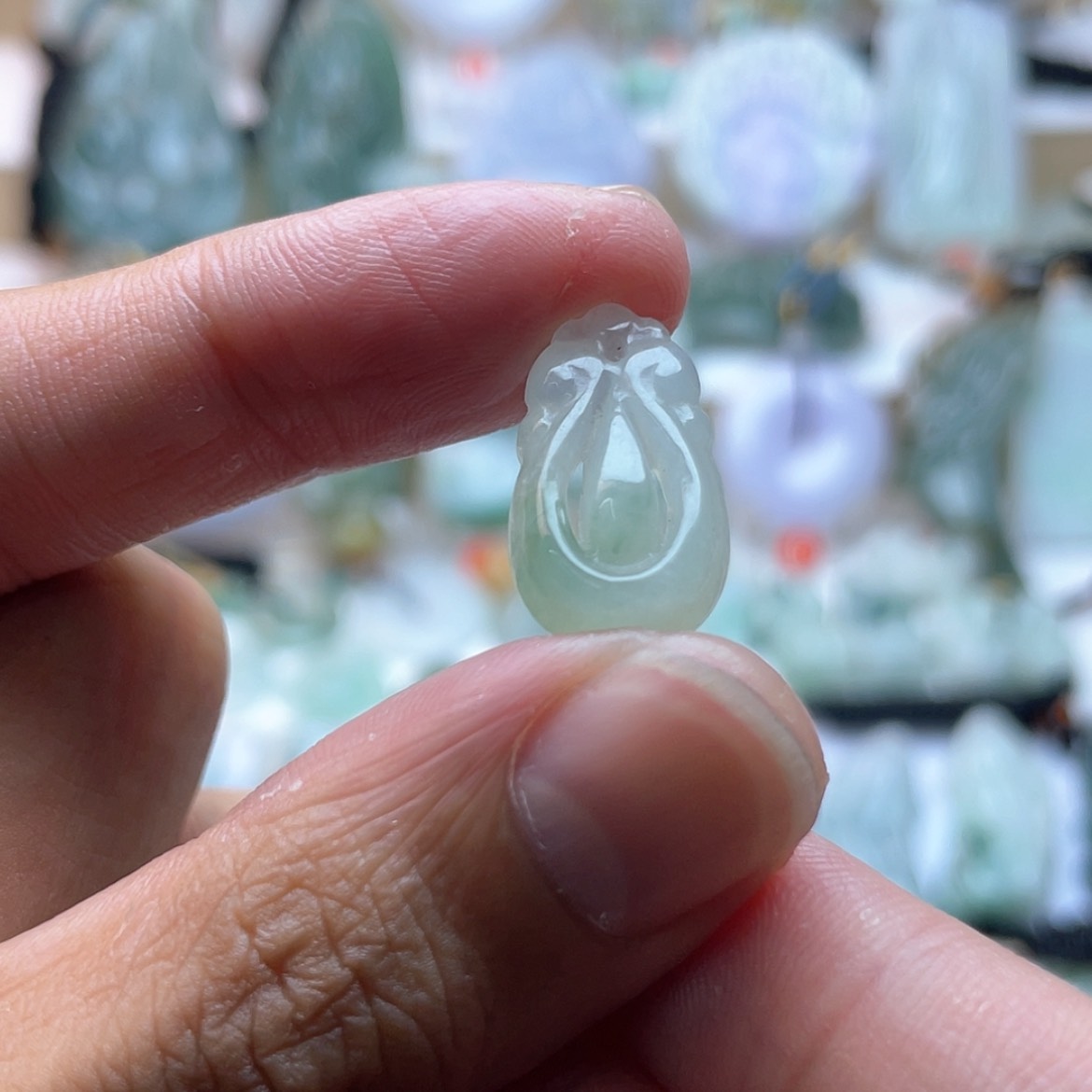 【闪购商品】颈饰未镶嵌翡翠福贝