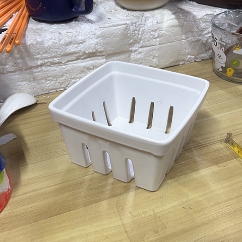 微瑕，不能明火，口径15，高度8针孔黑点