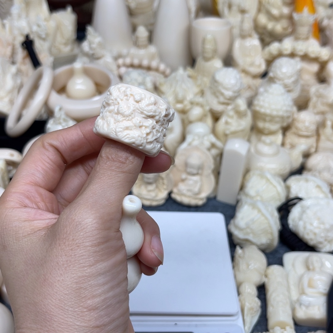 菩***师把件猛犸象牙九龙扳指