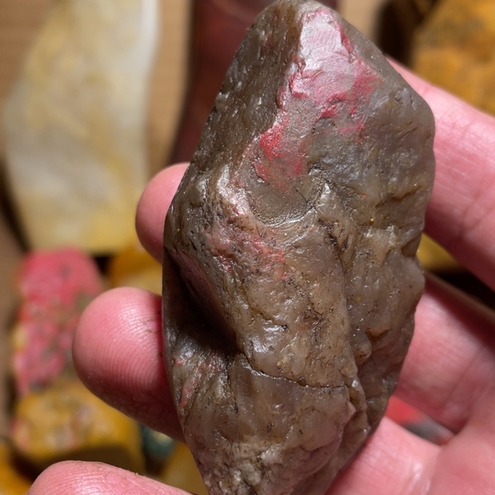 田黄石88克昌化鸡血石