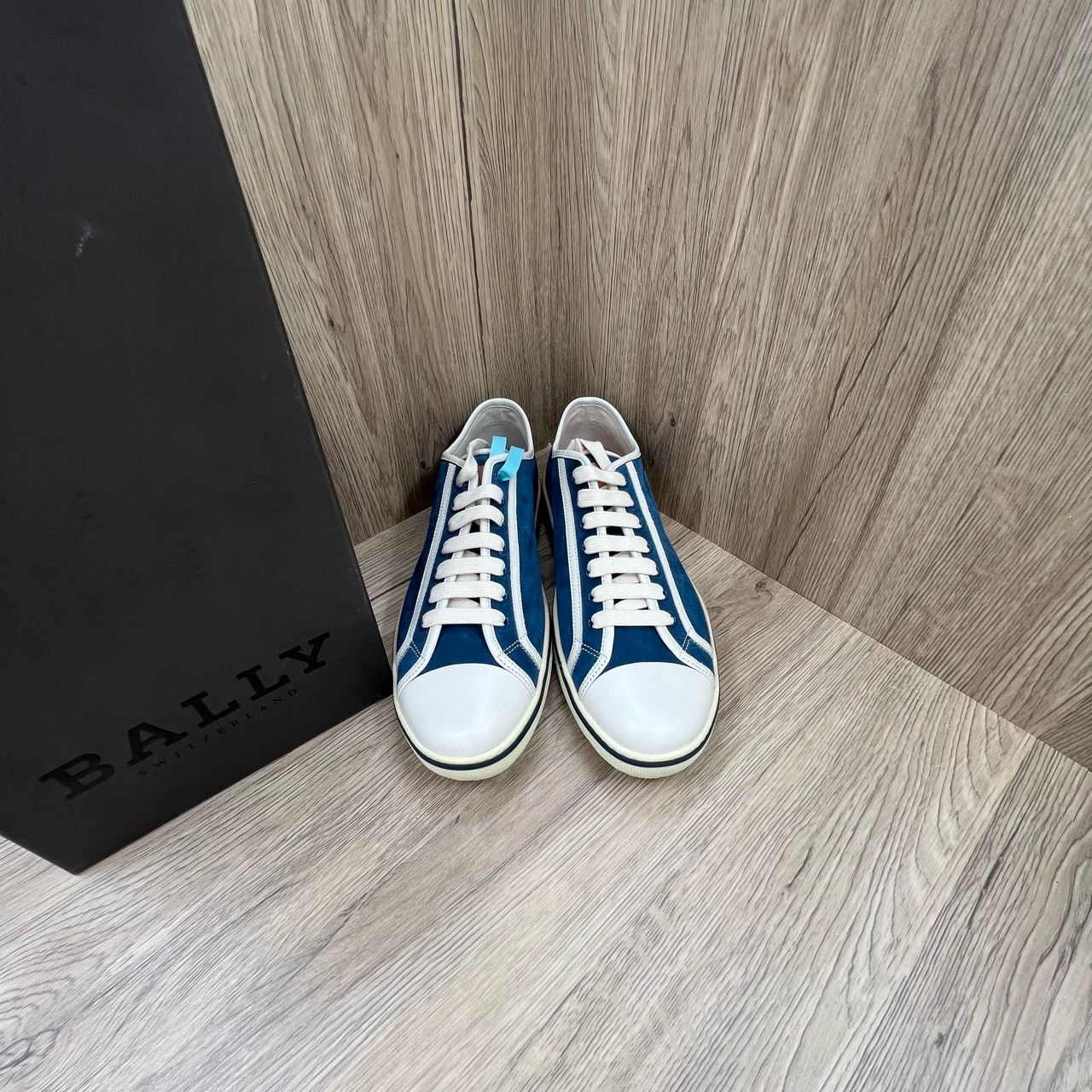 99新 BALLY/巴利 Bally 巴利 白蓝丝绒板鞋 42码/99新/5800/原盒