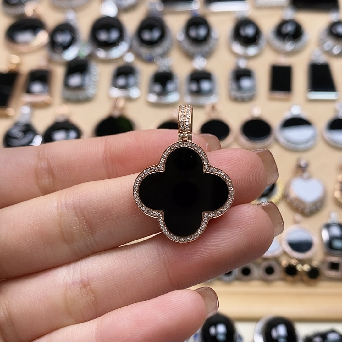 翡翠颈饰18K金镶嵌天然翡翠墨翠