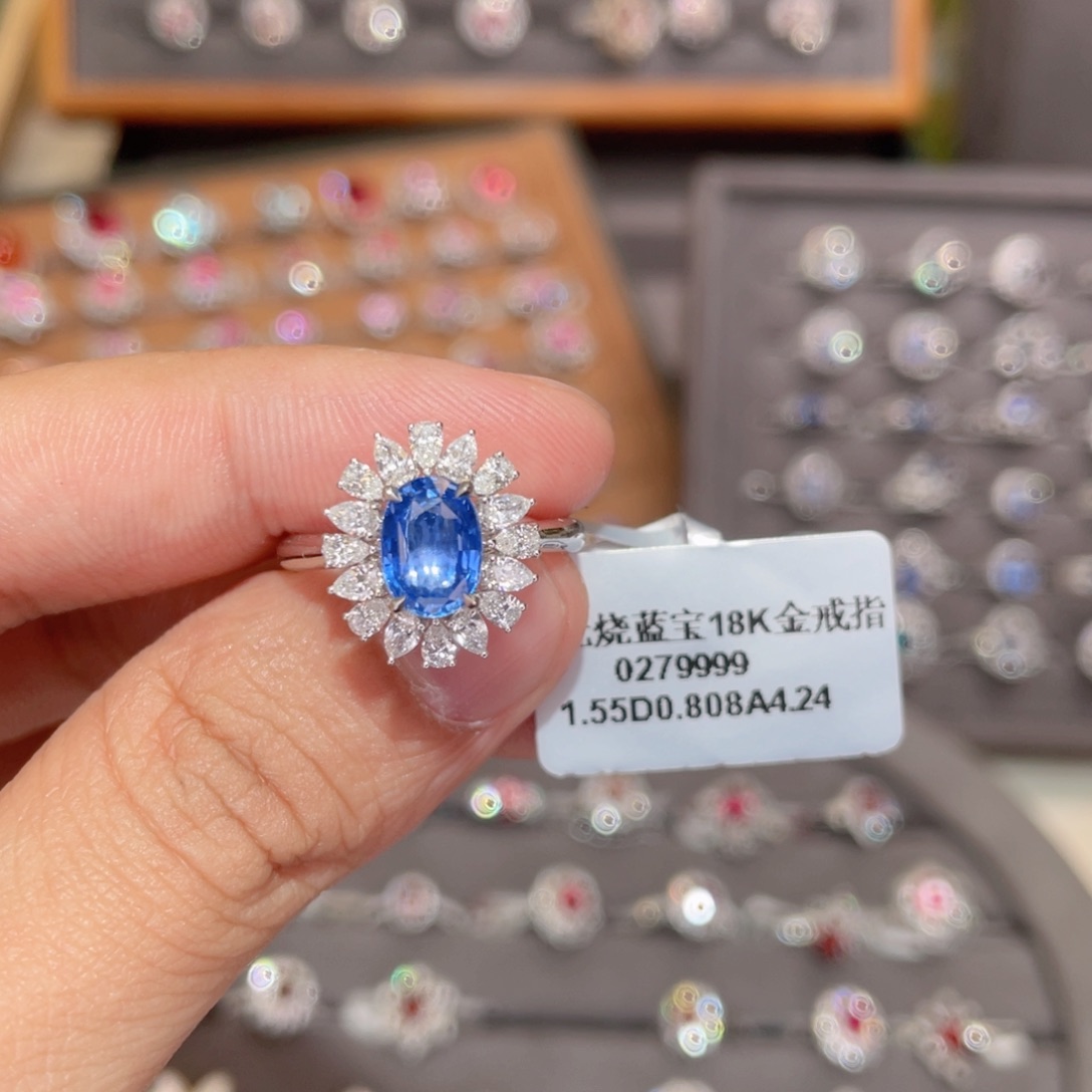 蓝宝石戒指18K金镶嵌1.55ct 无烧