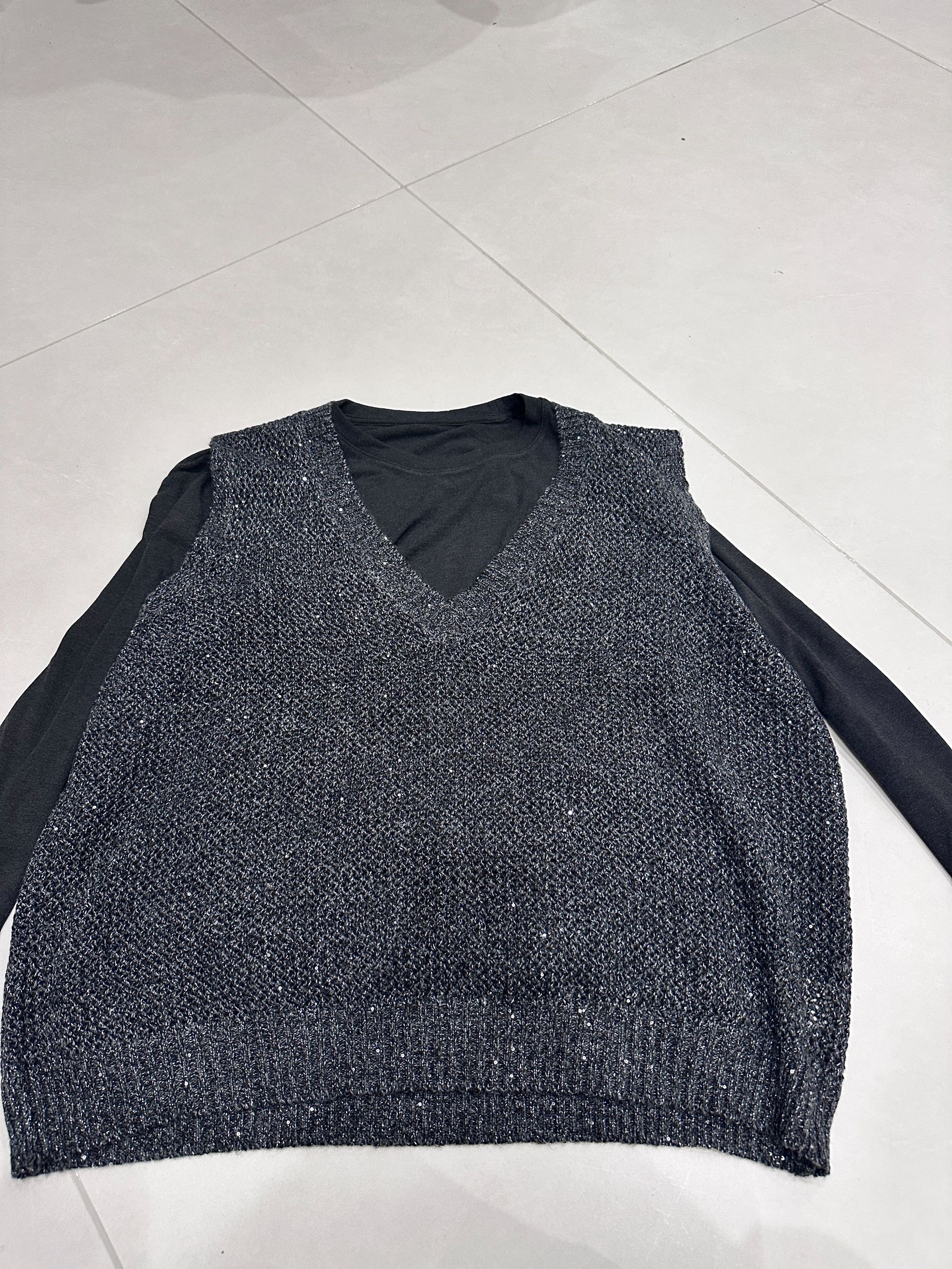 W不支持7天无理由针织衫--两件套绵羊毛针织亮片上衣9007