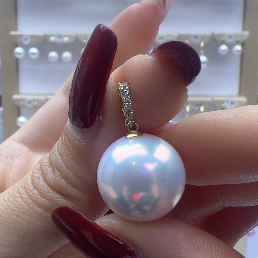 淡水珍珠颈饰18K金镶嵌