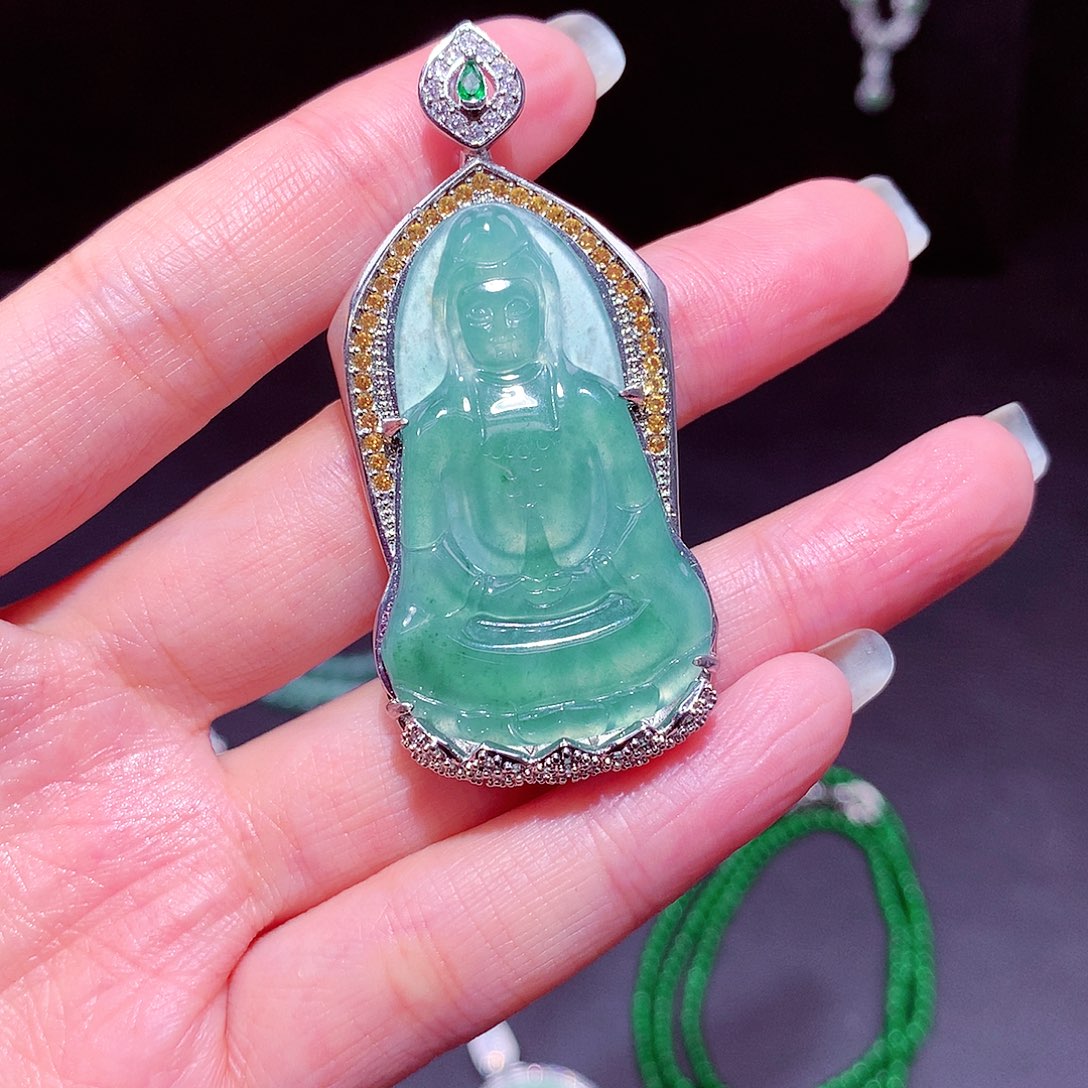 【闪购商品】翡翠吊坠(不含链)未镶嵌