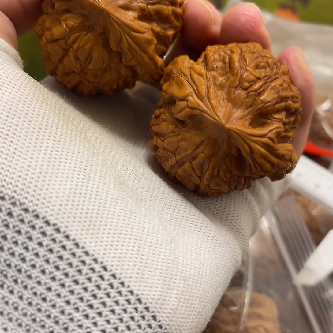 文玩核桃吊坠龙鼎核桃文玩边50高